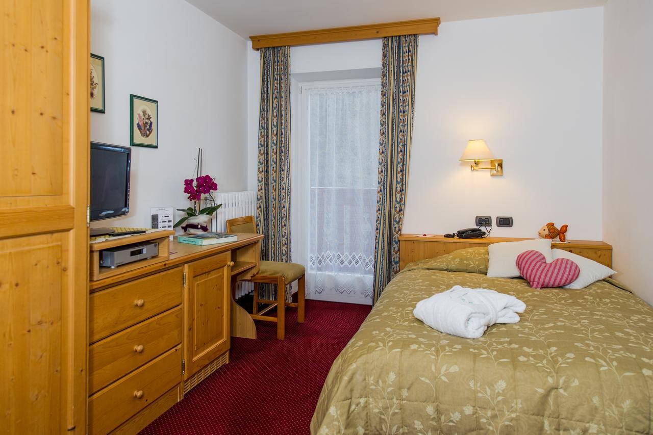 Hotel Bellavista Canazei Ngoại thất bức ảnh